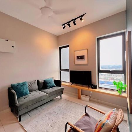 7 Pax Family Connecting Room D'Sara, Direct Link Mrt Kampung Selamat, Near Sungai Buloh & Thomson Hospital Shah Alam Extérieur photo