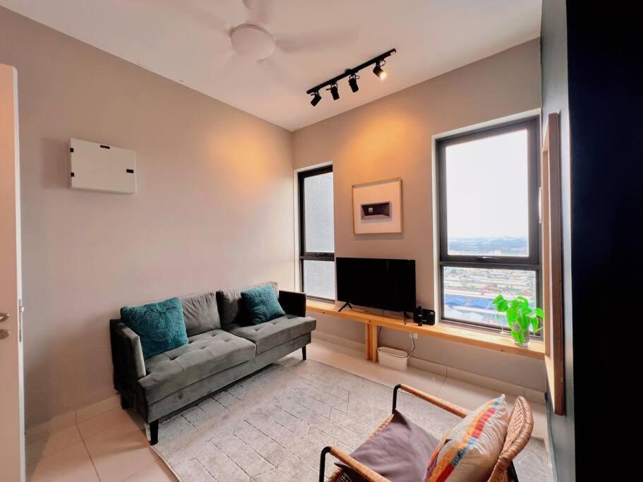7 Pax Family Connecting Room D'Sara, Direct Link Mrt Kampung Selamat, Near Sungai Buloh & Thomson Hospital Shah Alam Extérieur photo
