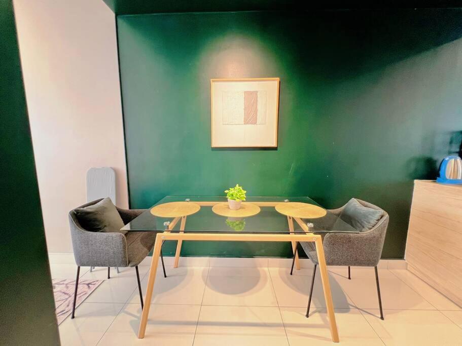 7 Pax Family Connecting Room D'Sara, Direct Link Mrt Kampung Selamat, Near Sungai Buloh & Thomson Hospital Shah Alam Extérieur photo